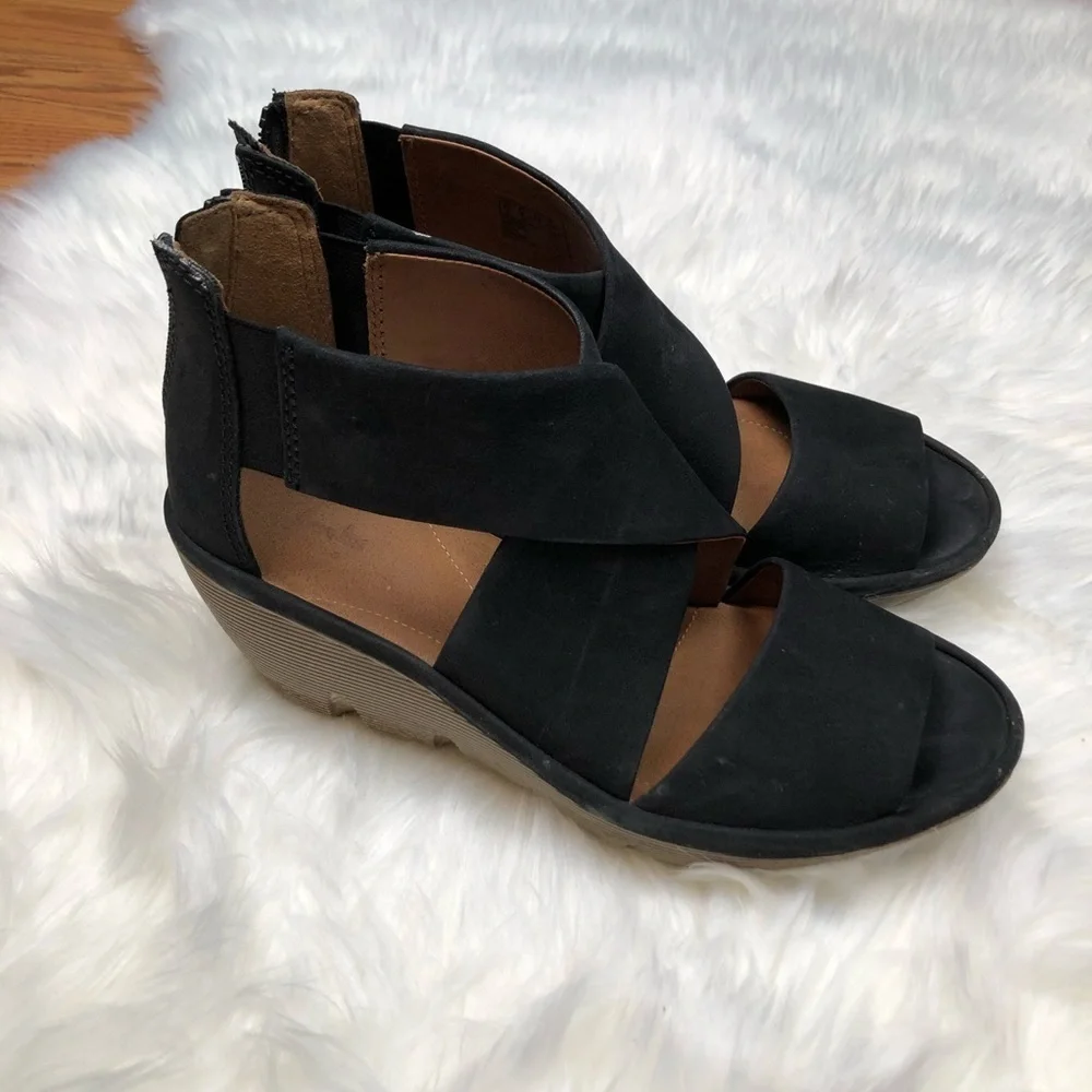 Clark’s Black Clarene Glamor Wedge Sandals 8
